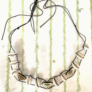 ROXY Shell Choker Necklace Cowrie